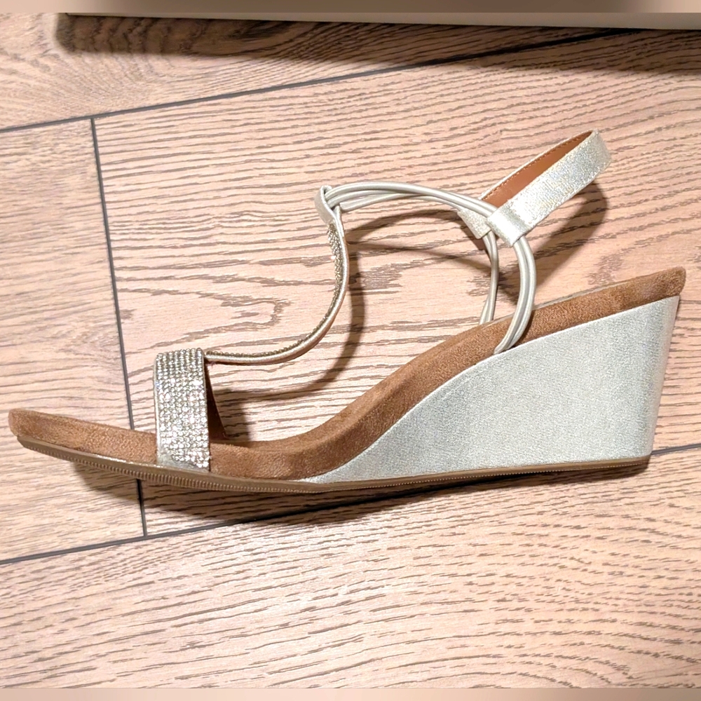 Style & Co Womens 12 Silver Tan Wedge Heel T Strap Sandals Shoes NEW NIB - Picture 4 of 8